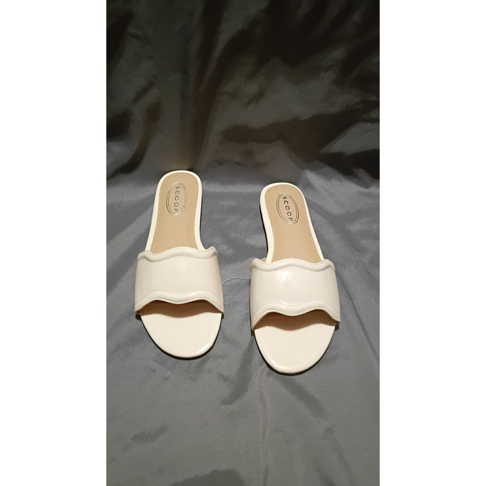 Scoop‎ Womens Wavy Flat Sandal Size 7